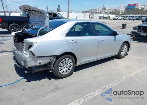 2014 Toyota Camry Le z USA, uszkodzony, nr VIN 4T4BF1FK3ER433285